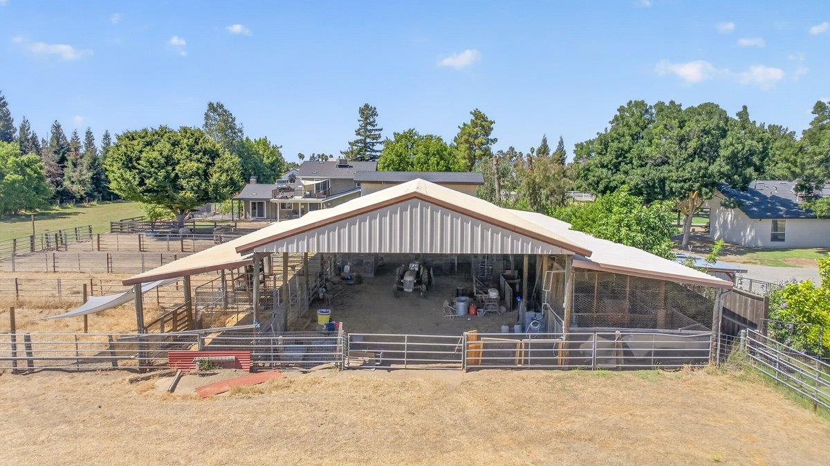 11839 E Ashlan Ave, Sanger, CA 93657