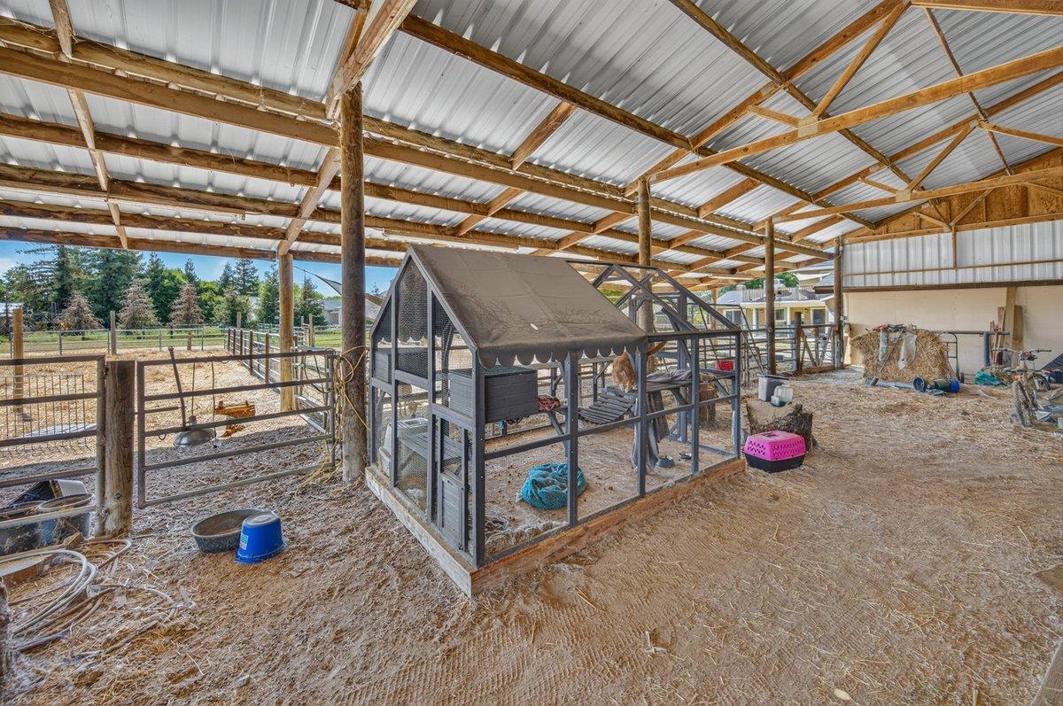11839 E Ashlan Ave, Sanger, CA 93657