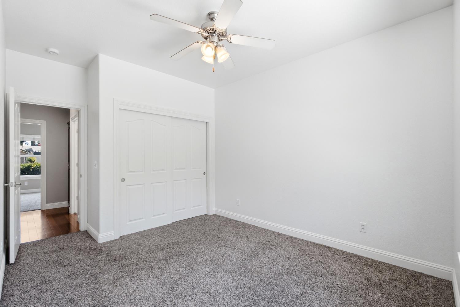 1980 Academy Ave, Tulare, CA 93274