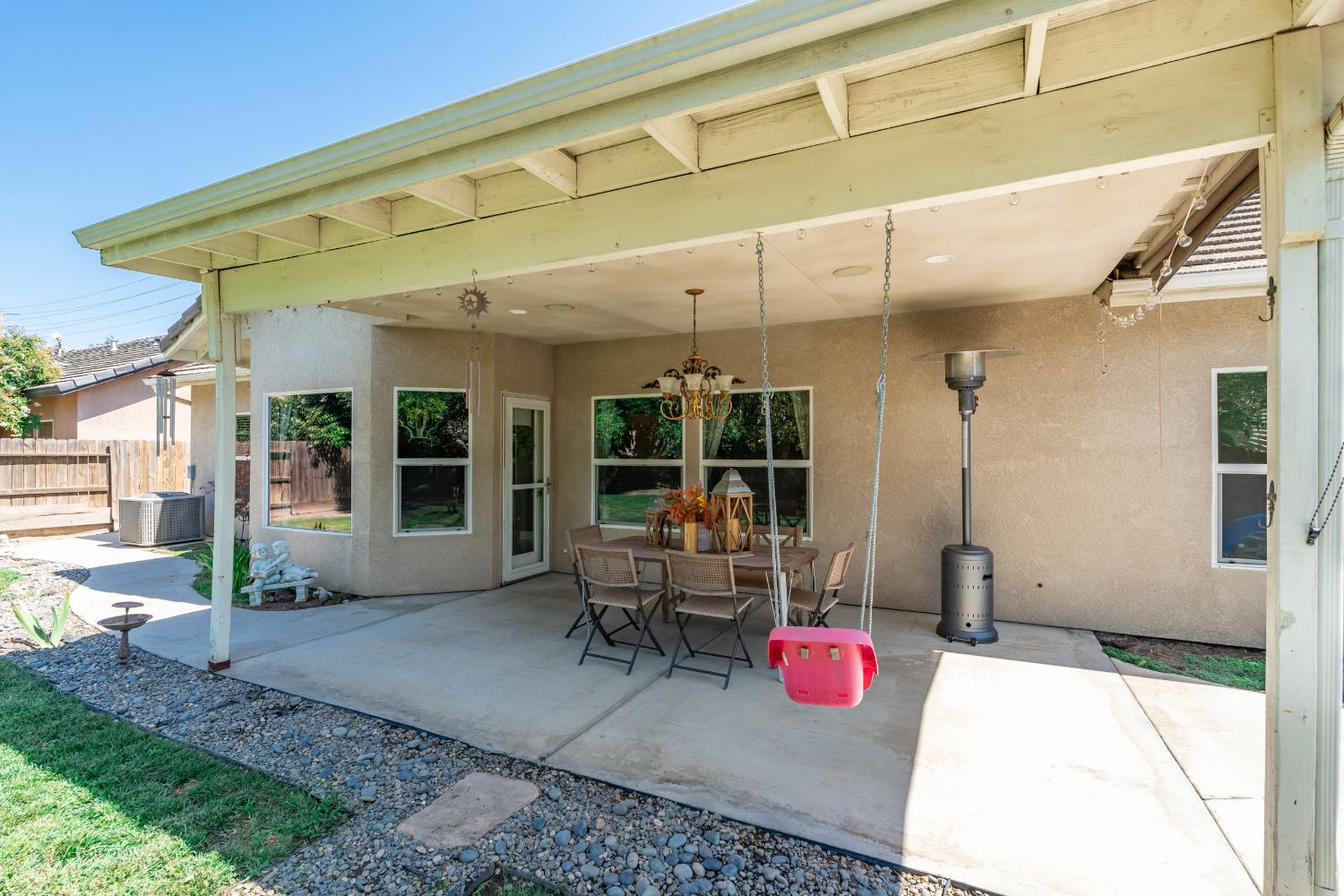 1980 Academy Ave, Tulare, CA 93274
