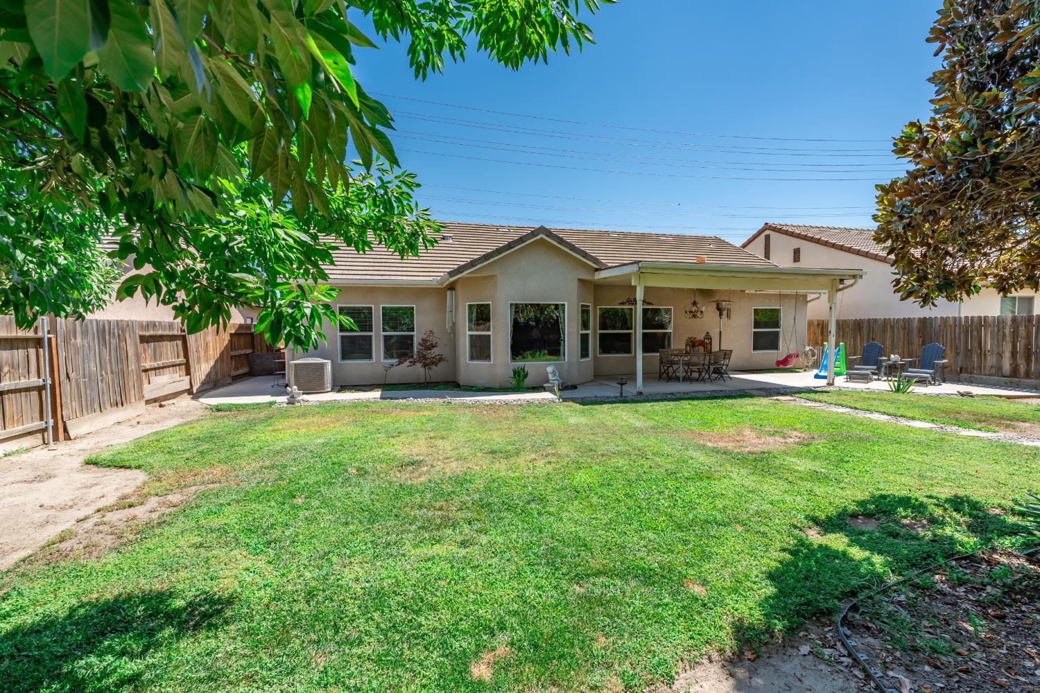 1980 Academy Ave, Tulare, CA 93274