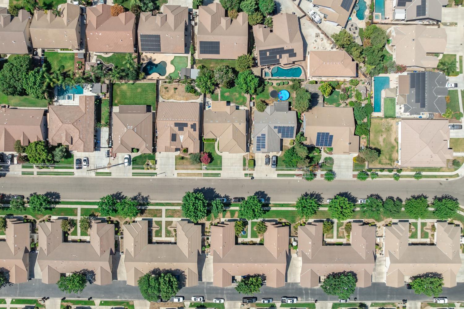 1980 Academy Ave, Tulare, CA 93274