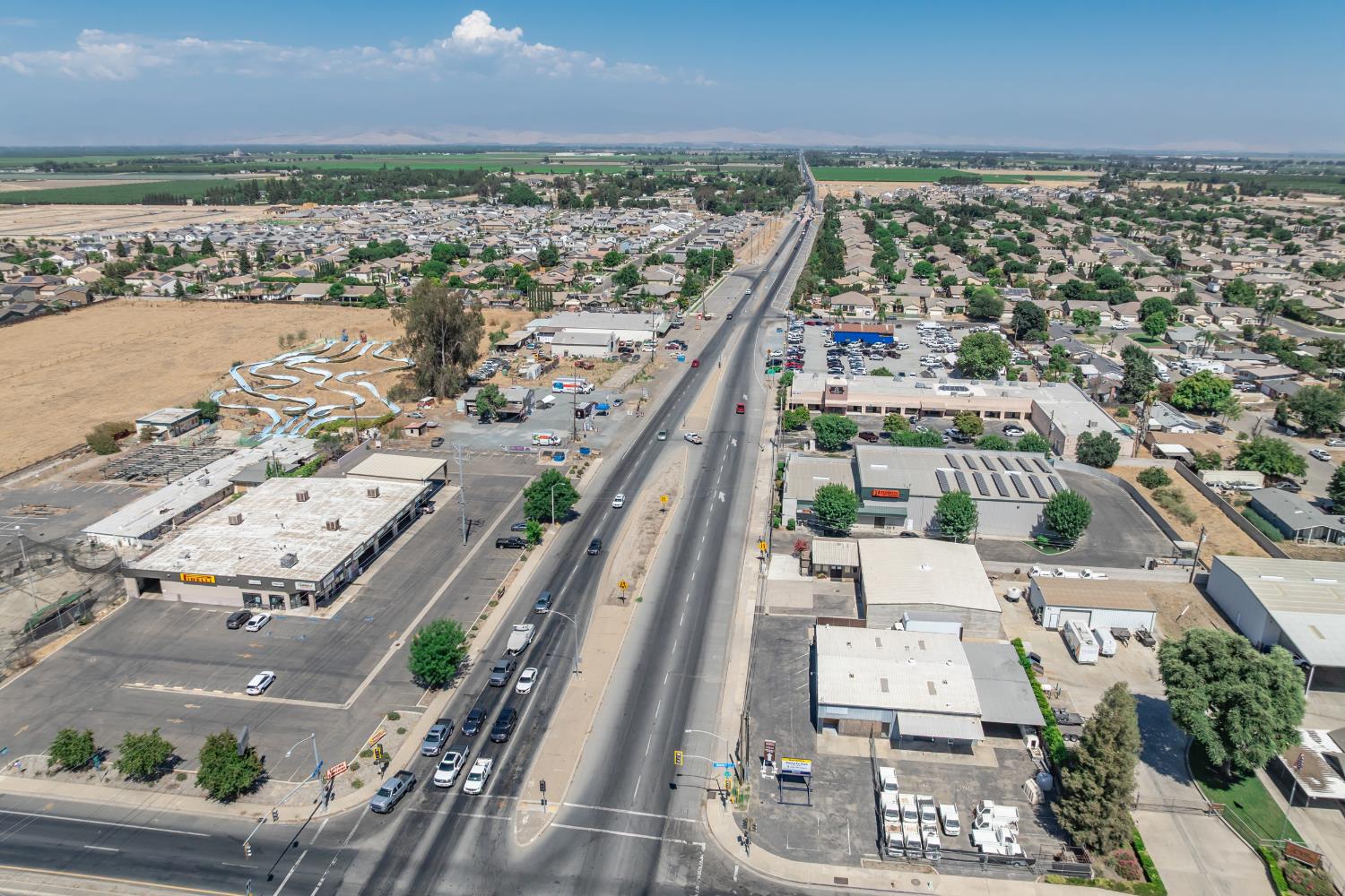 1980 Academy Ave, Tulare, CA 93274