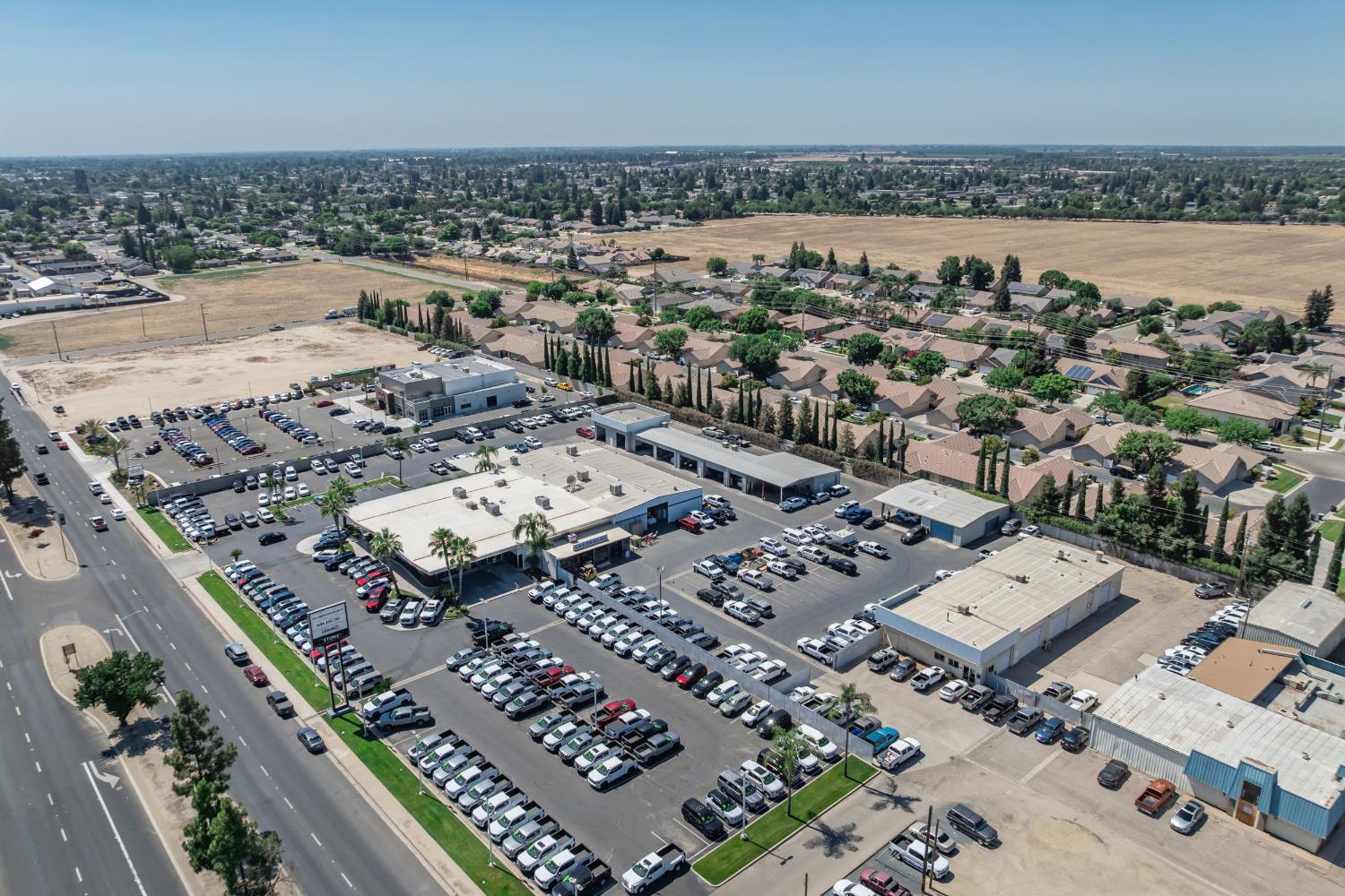 1980 Academy Ave, Tulare, CA 93274