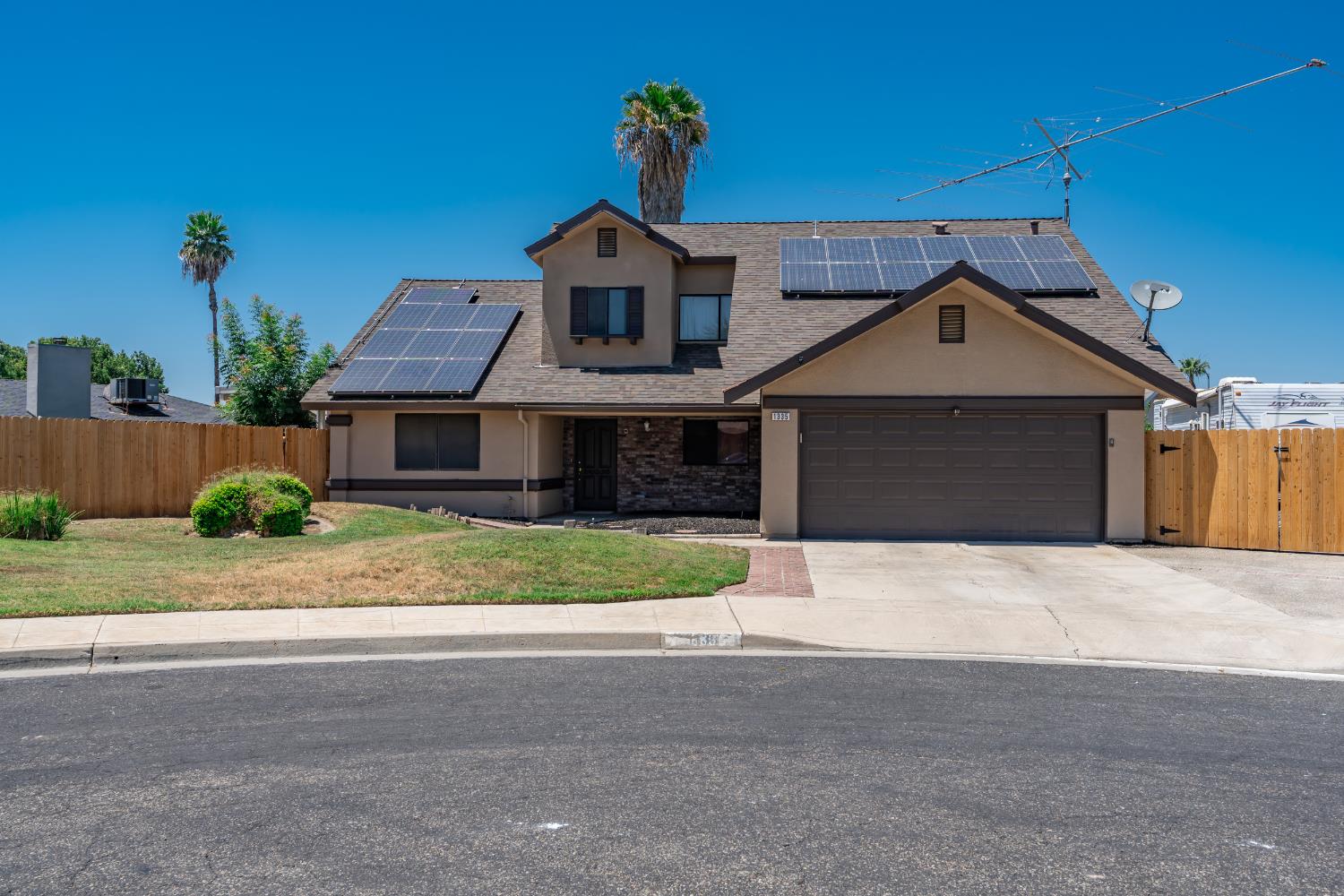 1335 Ramona Ave, Clovis, CA 93612