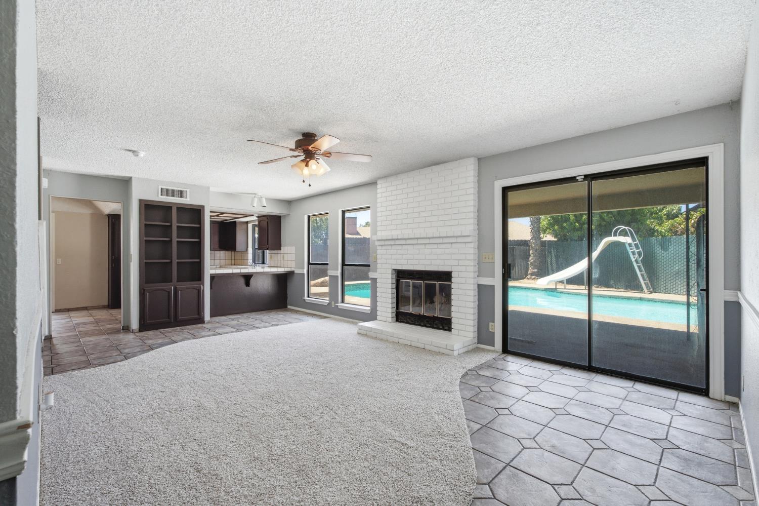 1335 Ramona Ave, Clovis, CA 93612