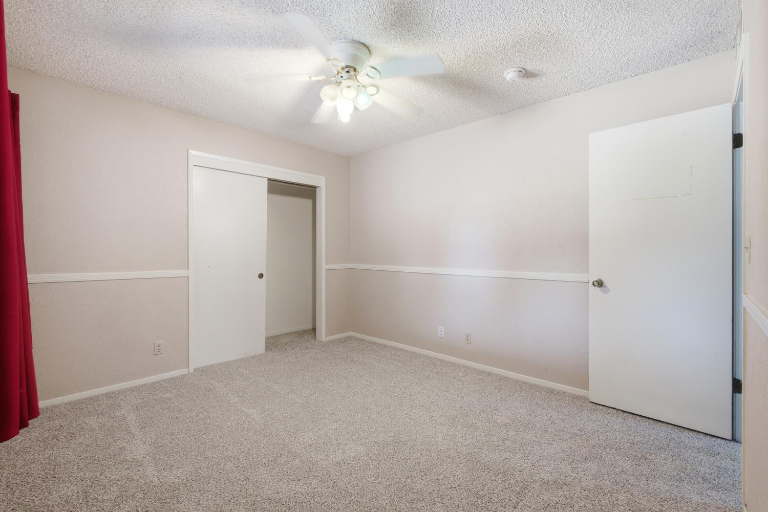 1335 Ramona Ave, Clovis, CA 93612