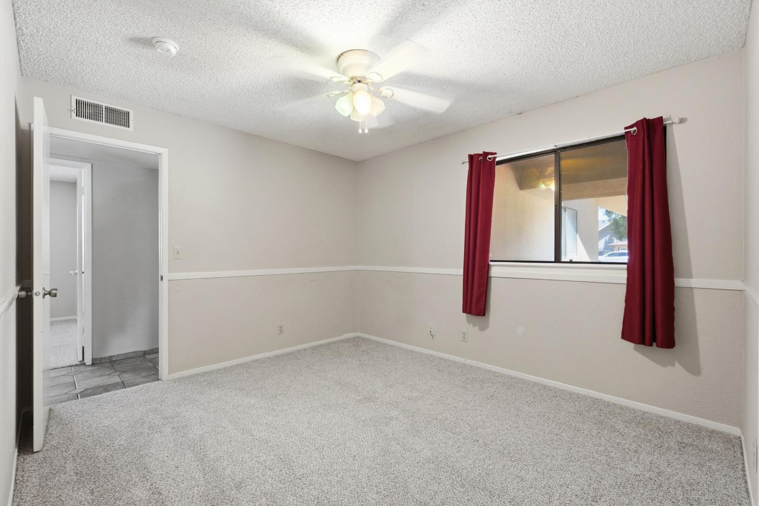 1335 Ramona Ave, Clovis, CA 93612