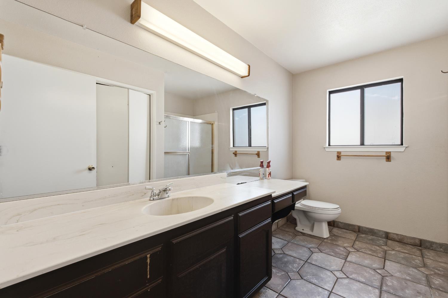 1335 Ramona Ave, Clovis, CA 93612