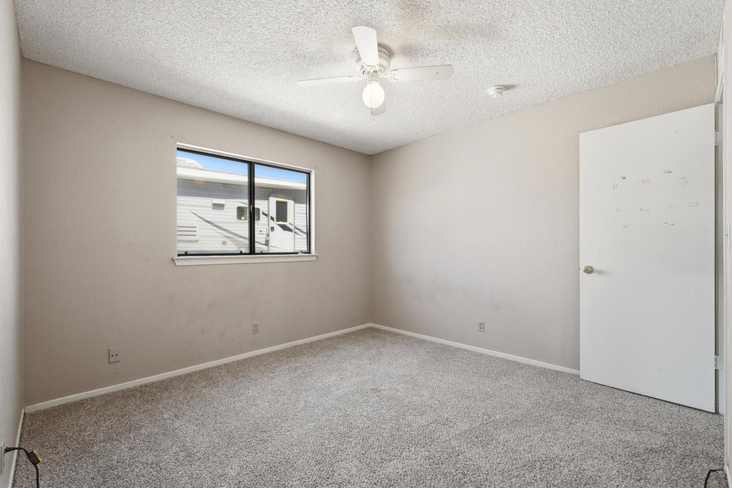 1335 Ramona Ave, Clovis, CA 93612