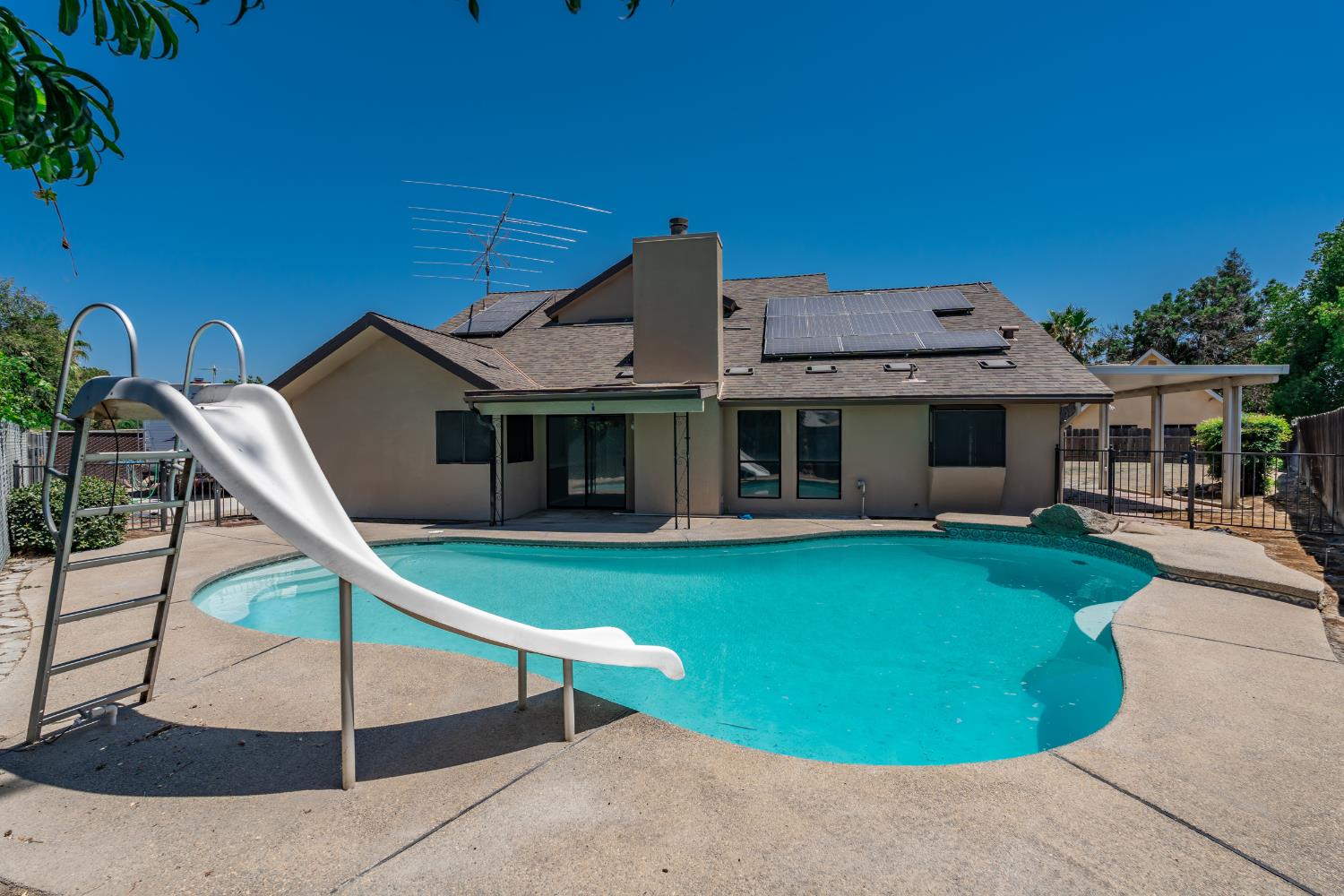 1335 Ramona Ave, Clovis, CA 93612