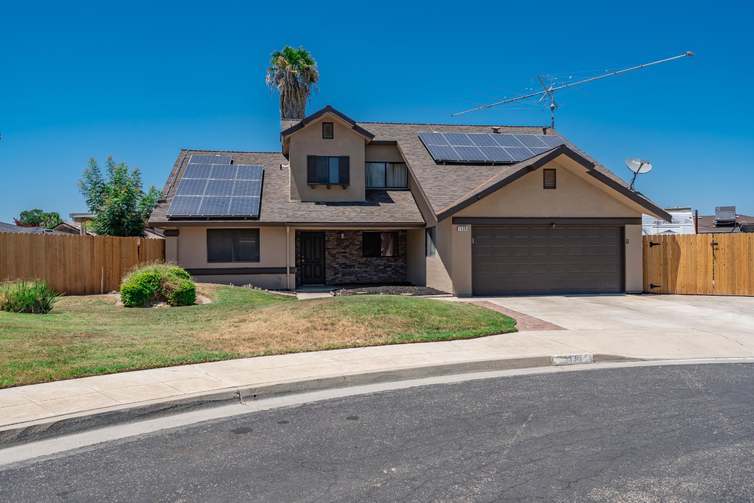 1335 Ramona Ave, Clovis, CA 93612