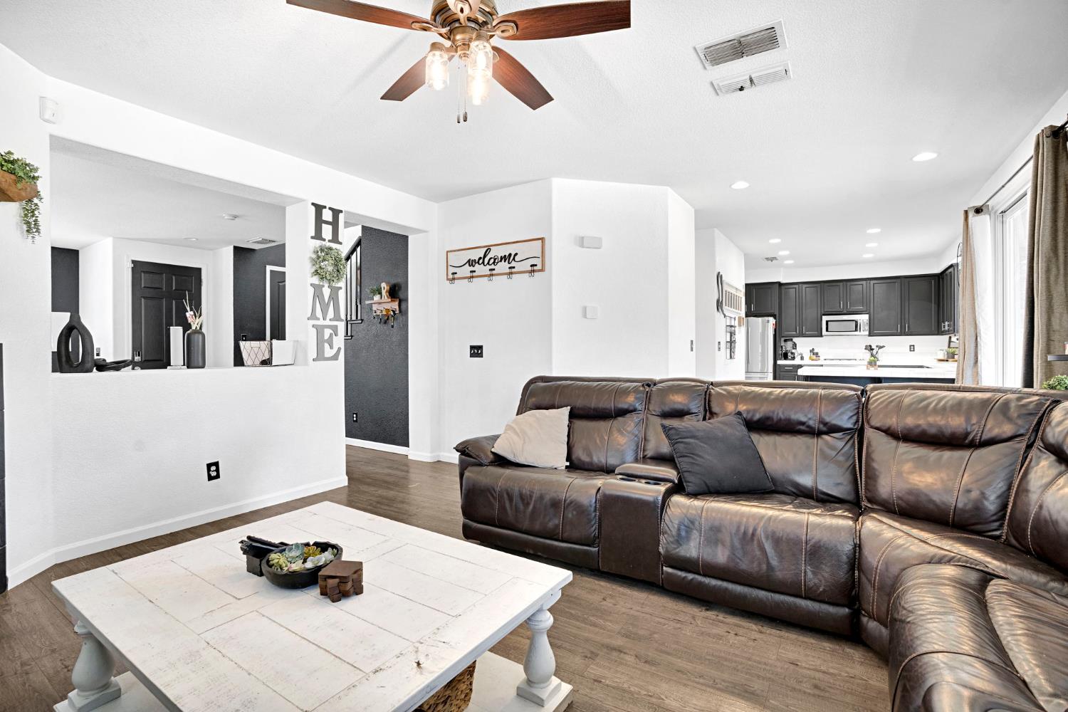967 Papaya St, Madera, CA 93638