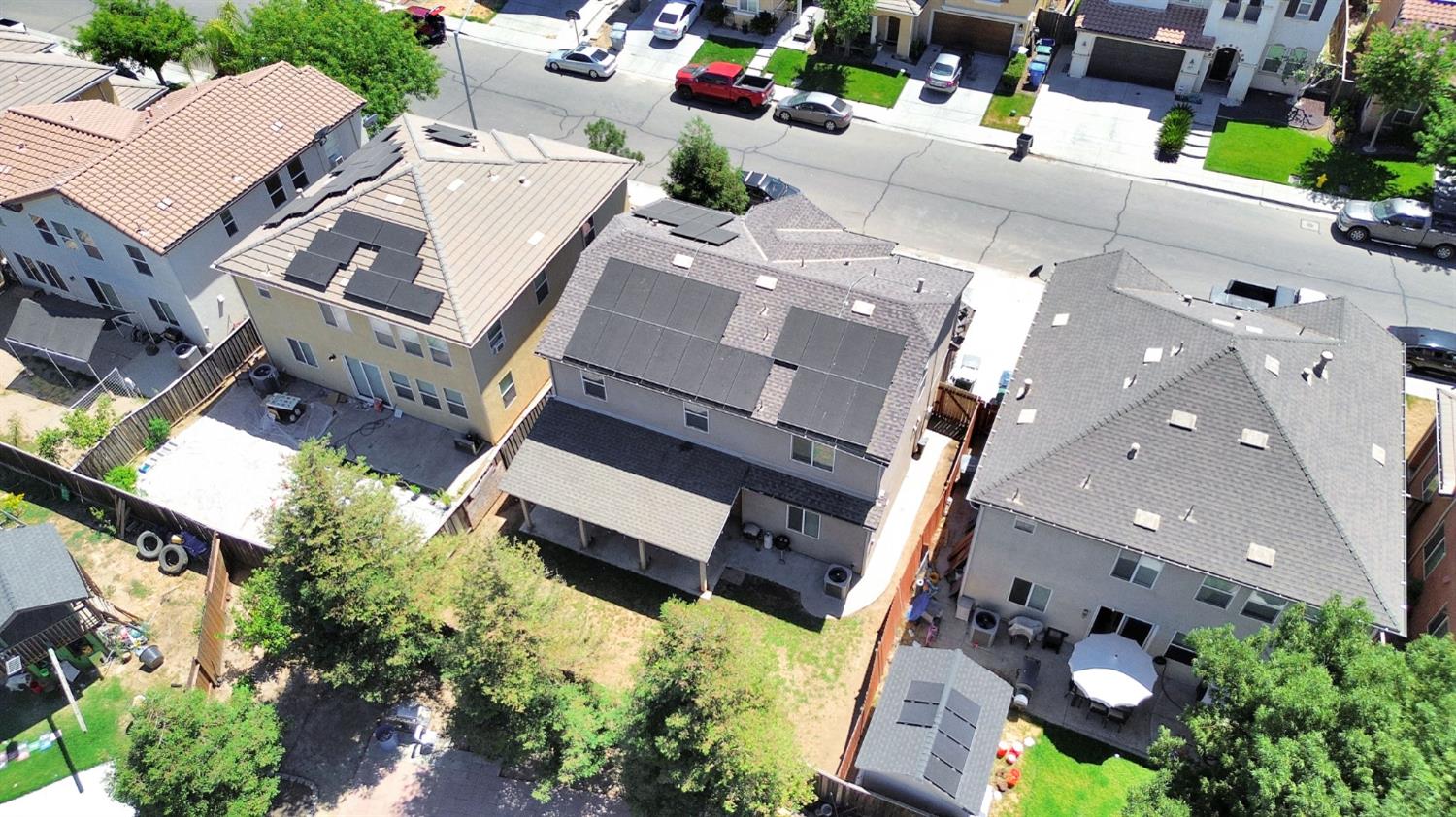 967 Papaya St, Madera, CA 93638