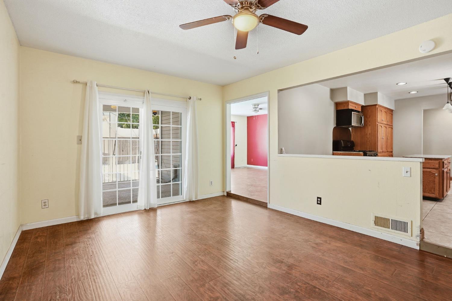 3356 E Pontiac Way, Fresno, CA 93726