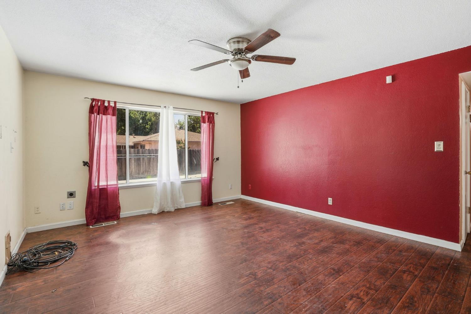 3356 E Pontiac Way, Fresno, CA 93726