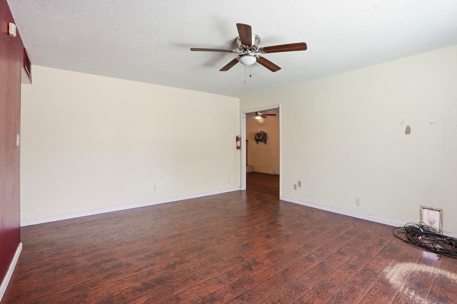 3356 E Pontiac Way, Fresno, CA 93726