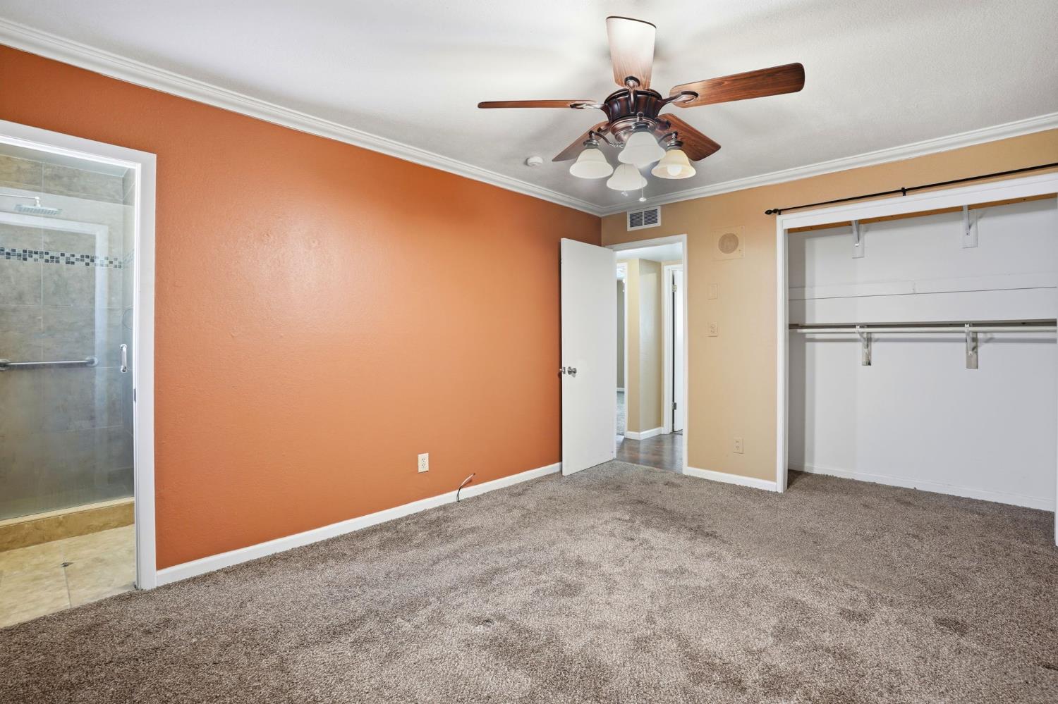 3356 E Pontiac Way, Fresno, CA 93726