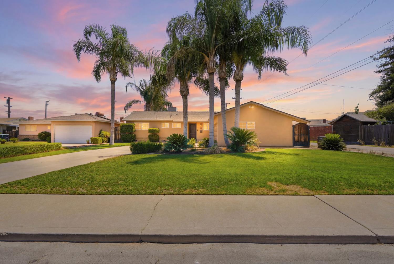 313 N 2Nd St, Fowler, CA 93625