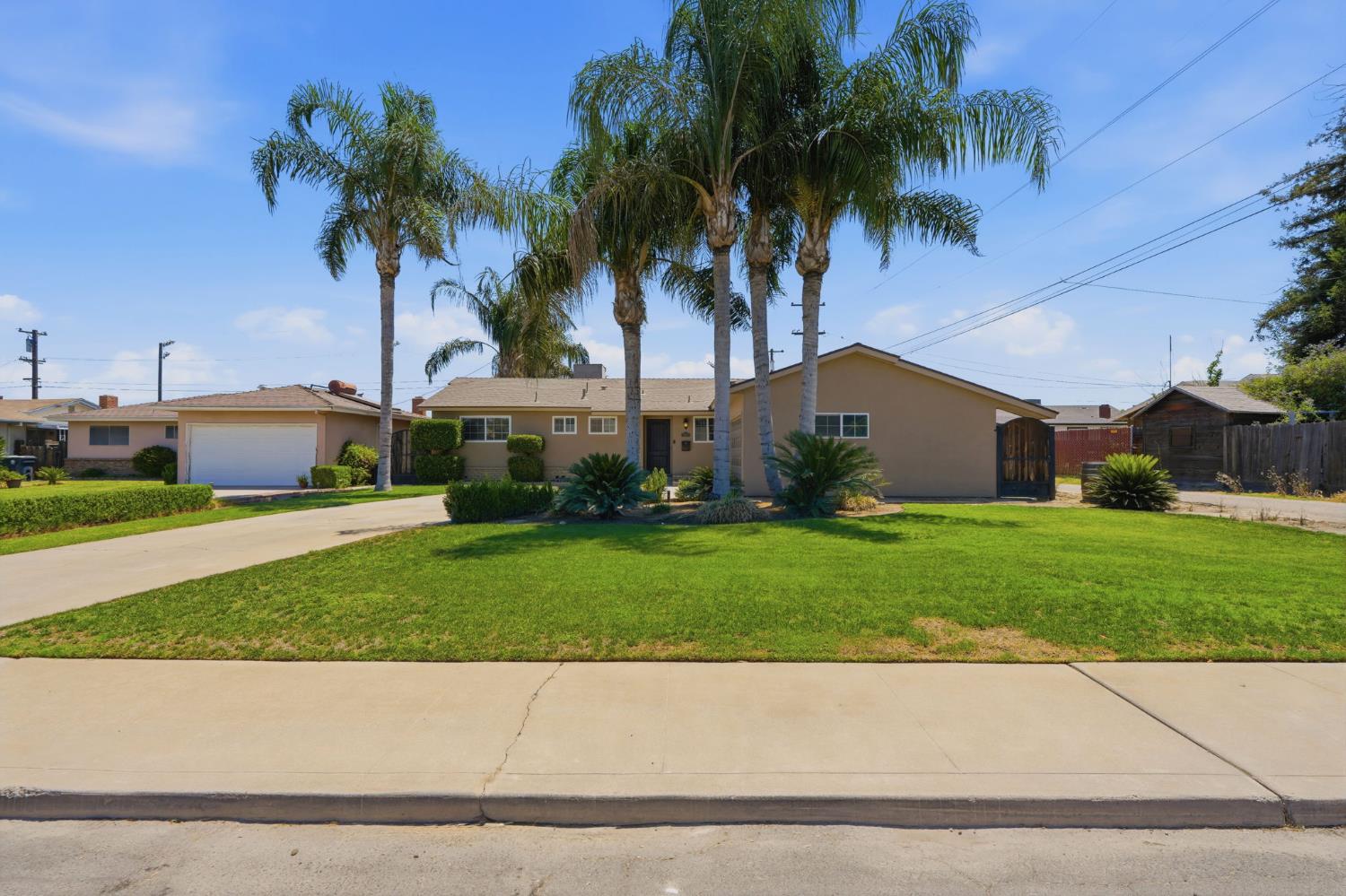 313 N 2Nd St, Fowler, CA 93625