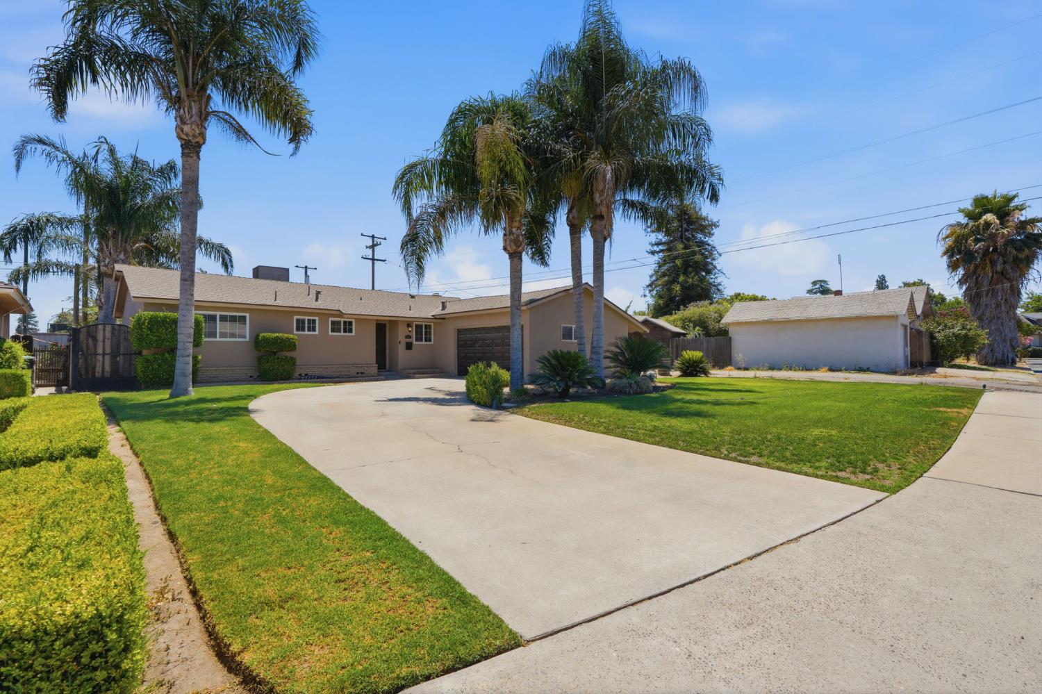 313 N 2Nd St, Fowler, CA 93625