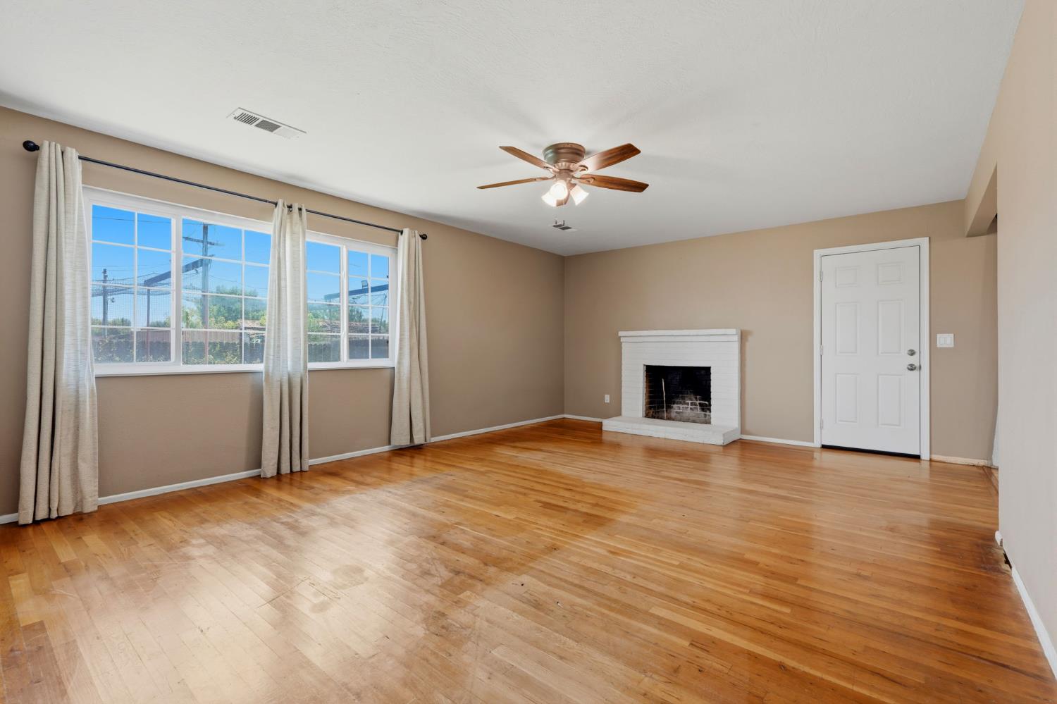 313 N 2Nd St, Fowler, CA 93625
