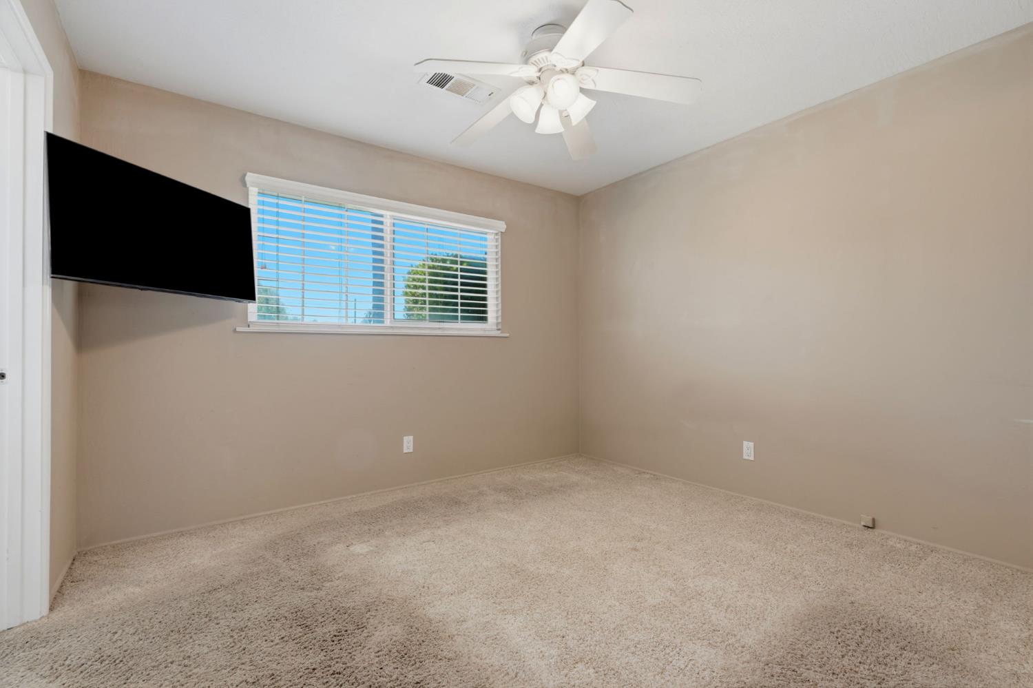 313 N 2Nd St, Fowler, CA 93625