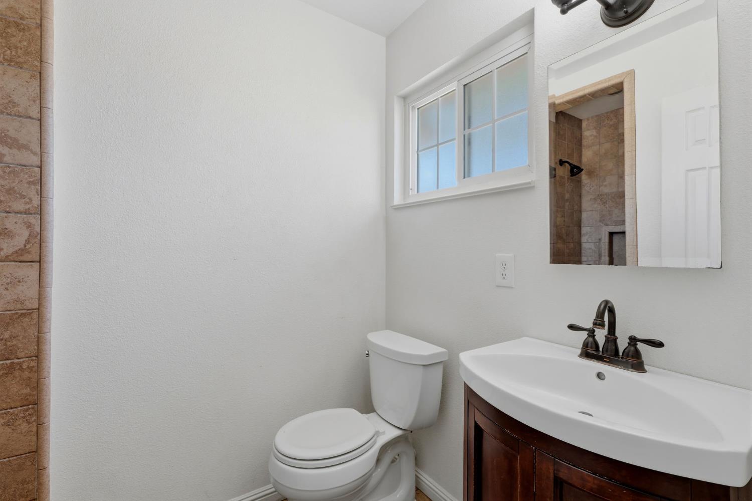 313 N 2Nd St, Fowler, CA 93625