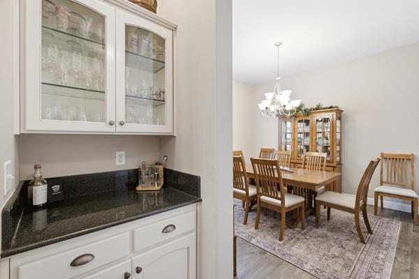 1697 N Jasmine Ave, Clovis, CA 93619