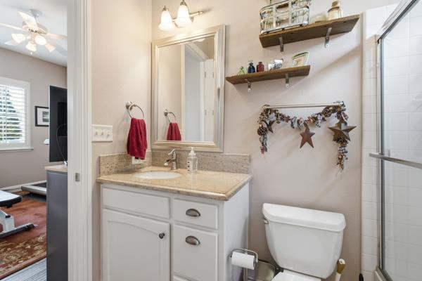 1697 N Jasmine Ave, Clovis, CA 93619