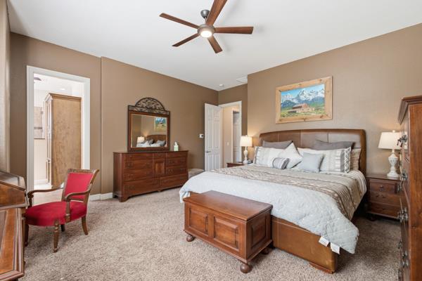 1697 N Jasmine Ave, Clovis, CA 93619