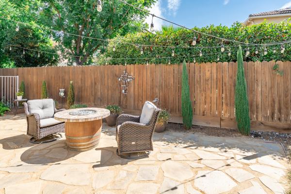 1697 N Jasmine Ave, Clovis, CA 93619