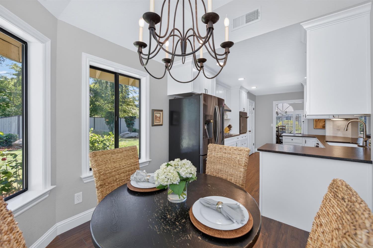 2555 W Bluff Ave #101, Fresno, CA 93711