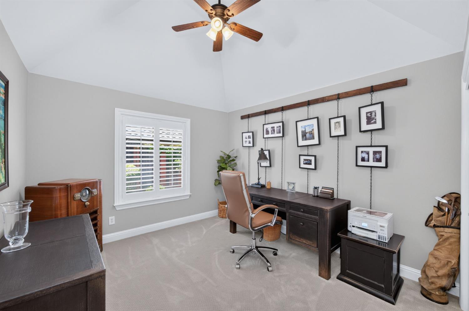 2555 W Bluff Ave #101, Fresno, CA 93711