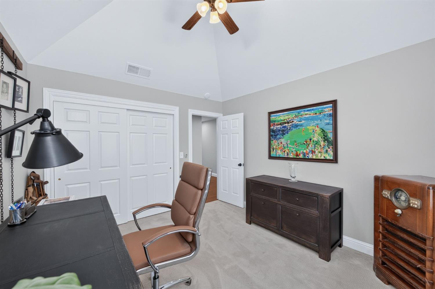 2555 W Bluff Ave #101, Fresno, CA 93711