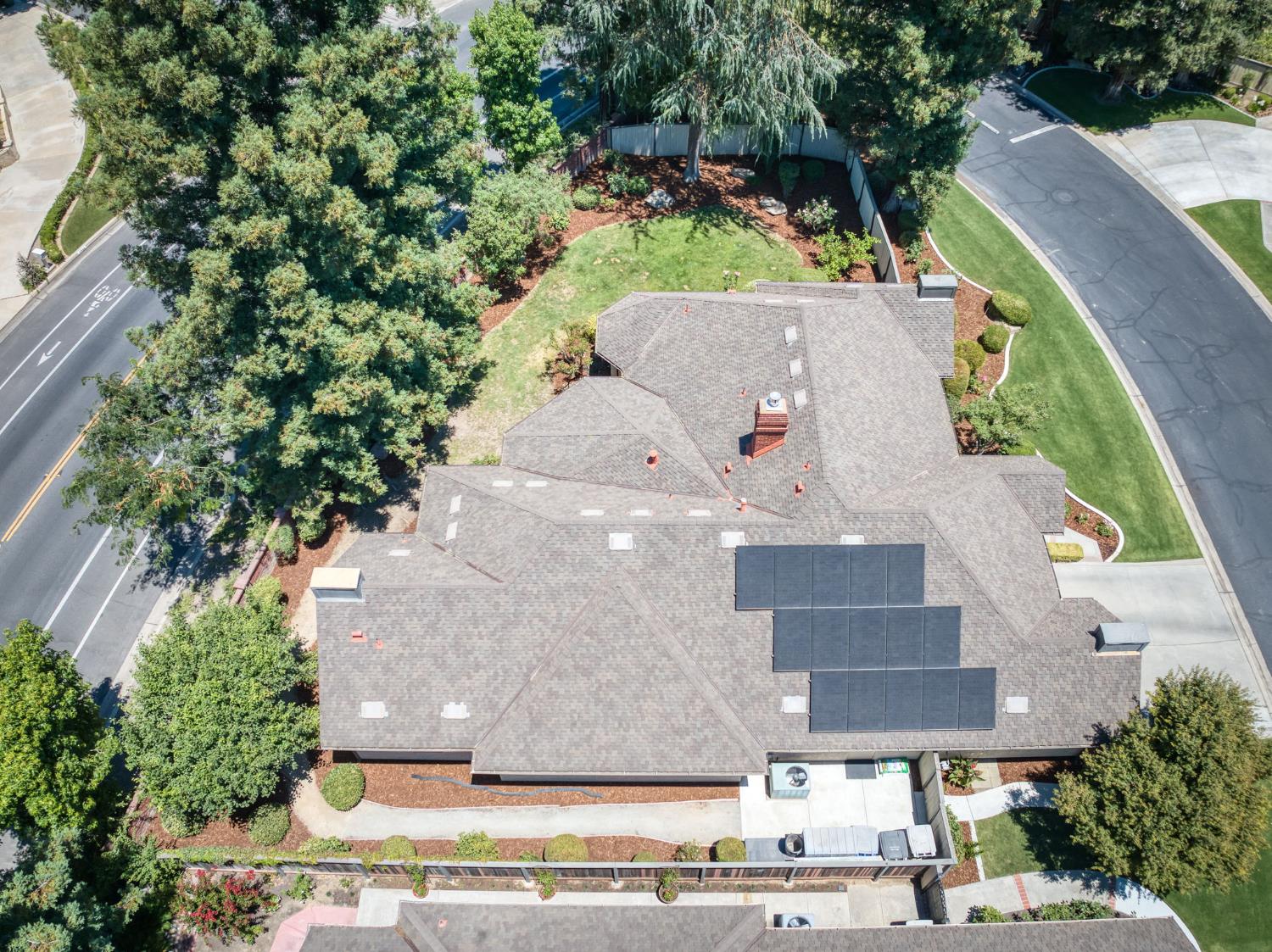 2555 W Bluff Ave #101, Fresno, CA 93711