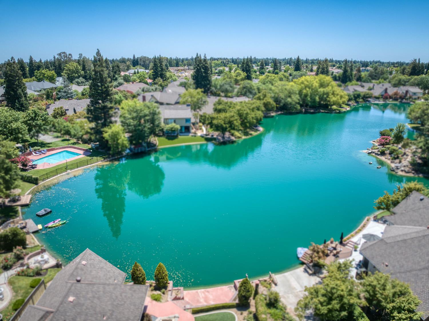 2555 W Bluff Ave #101, Fresno, CA 93711