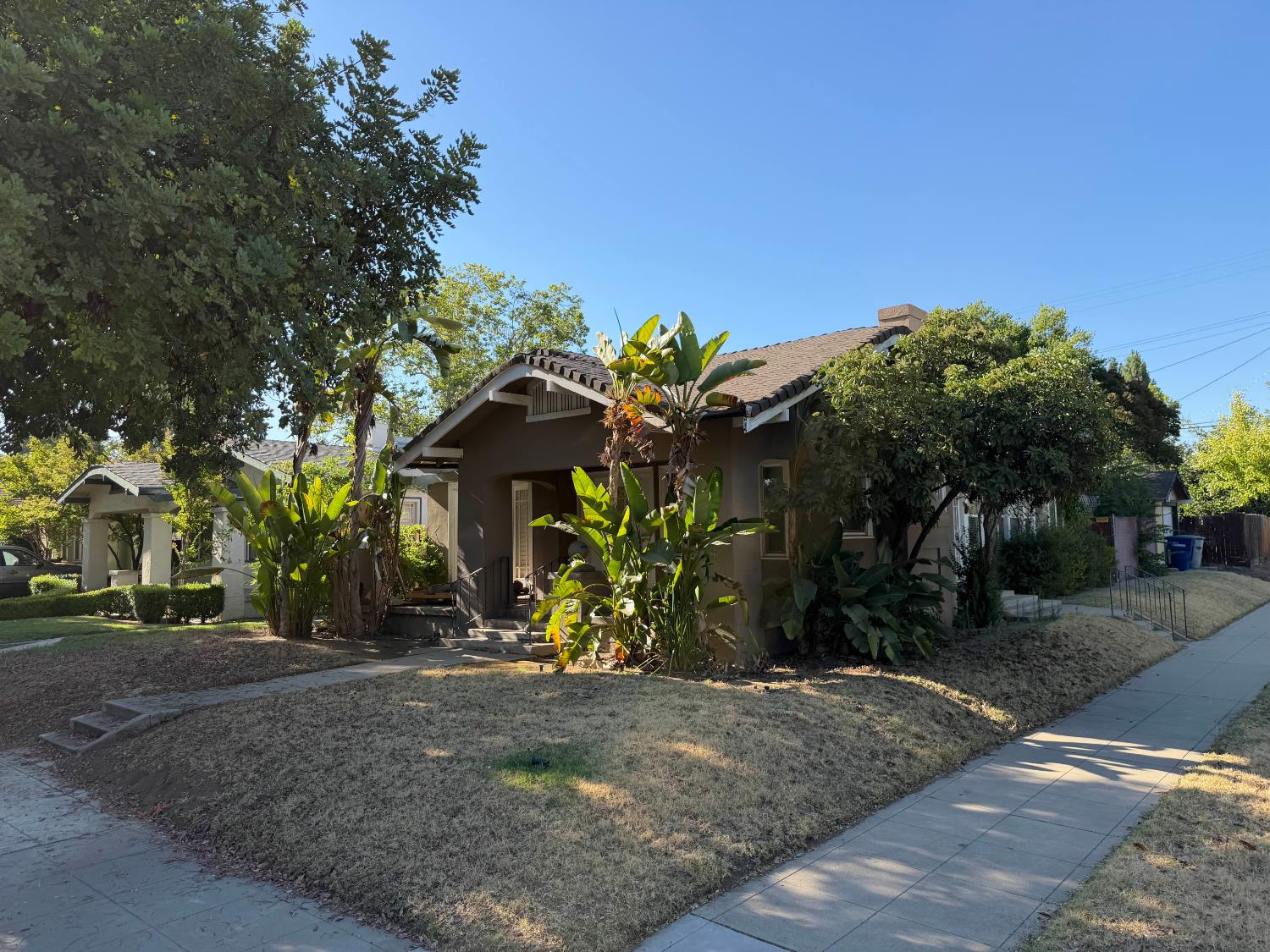 506 E Vassar Ave, Fresno, CA 93704