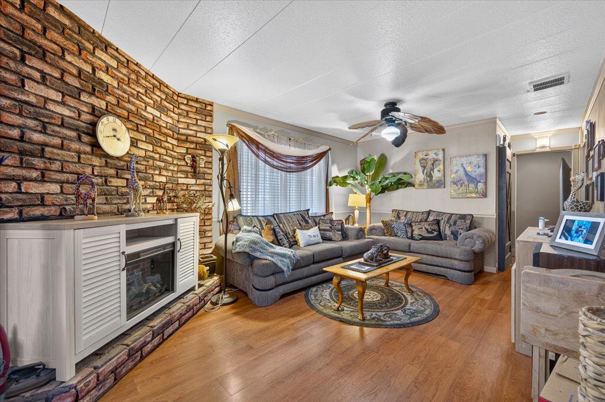 2373 S CHESTNUT AVE #67, Fresno, CA 93725