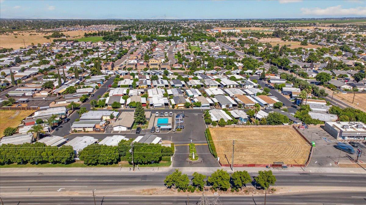 2373 S CHESTNUT AVE #67, Fresno, CA 93725
