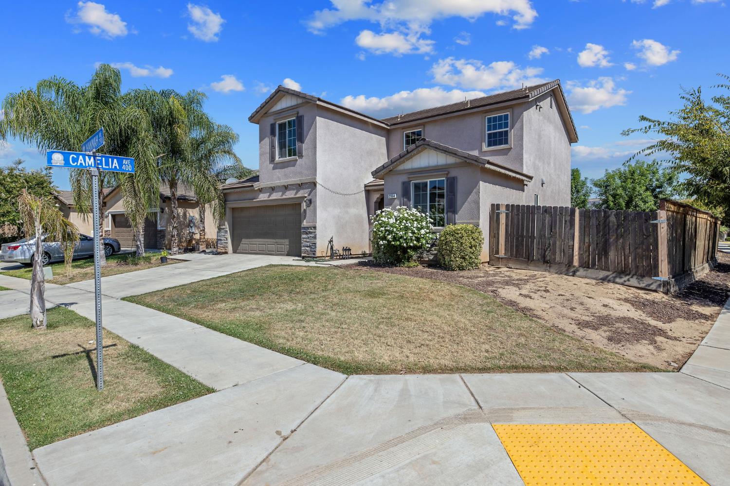 2964 Hannah Ave, Sanger, CA 93657