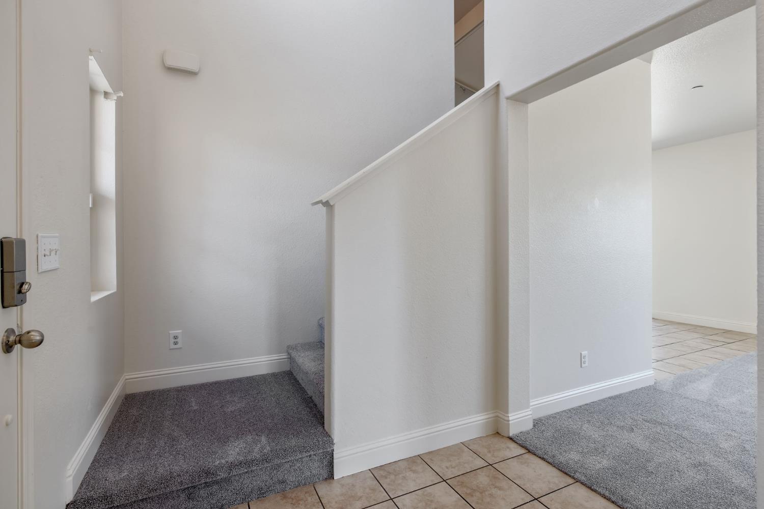 2964 Hannah Ave, Sanger, CA 93657