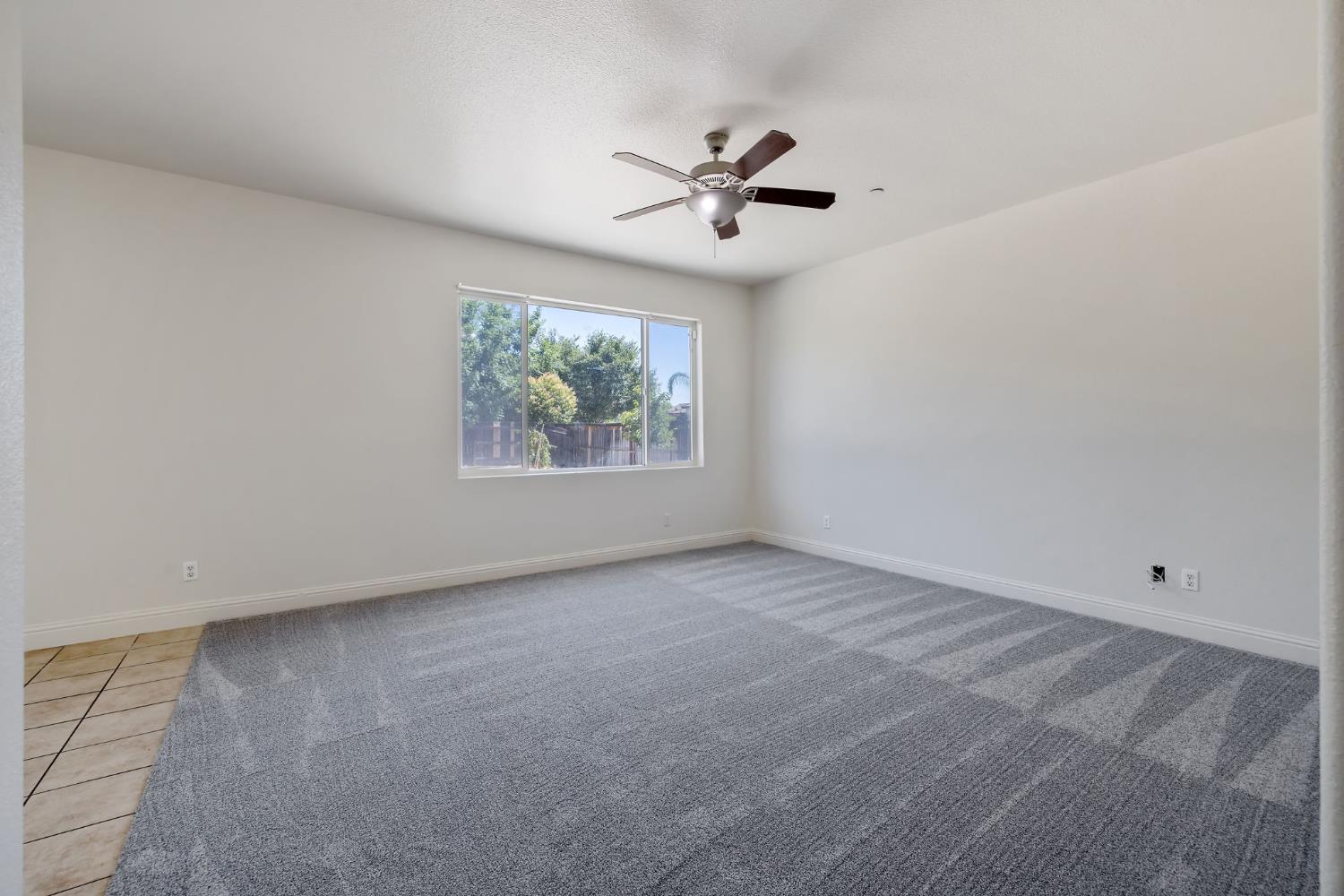 2964 Hannah Ave, Sanger, CA 93657