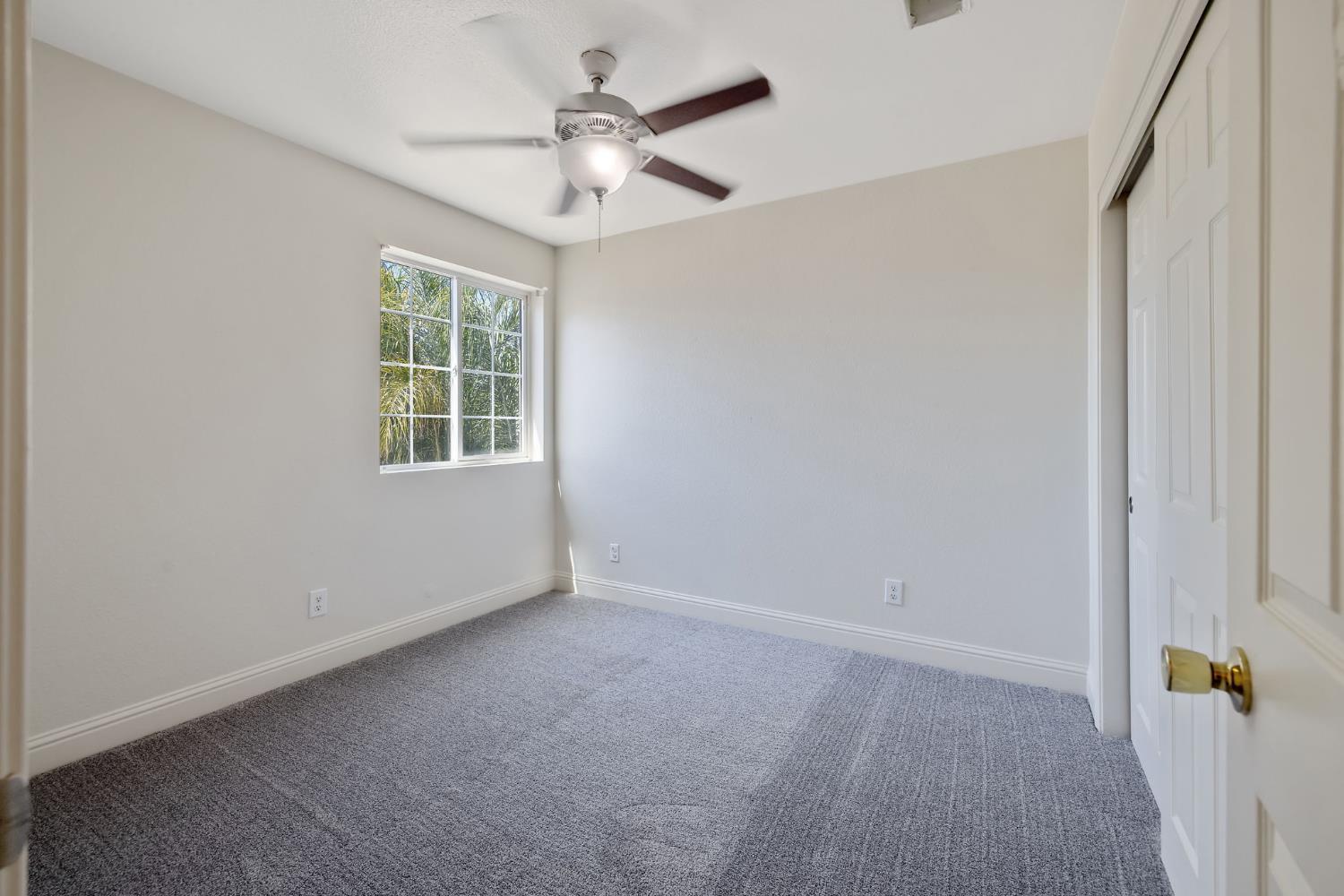 2964 Hannah Ave, Sanger, CA 93657