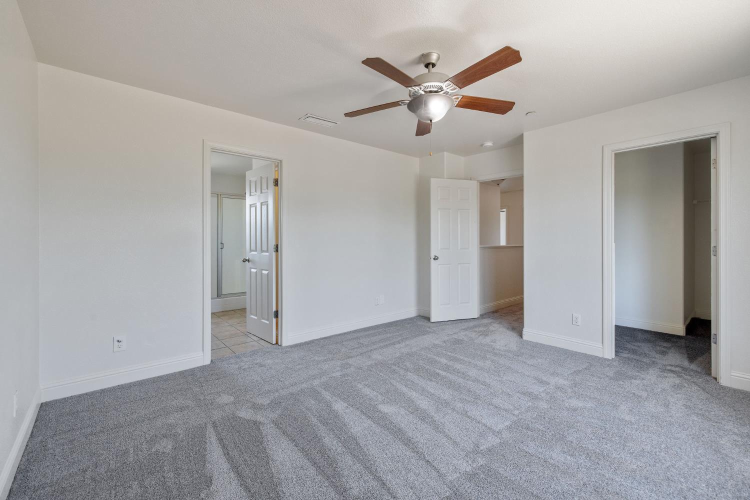 2964 Hannah Ave, Sanger, CA 93657