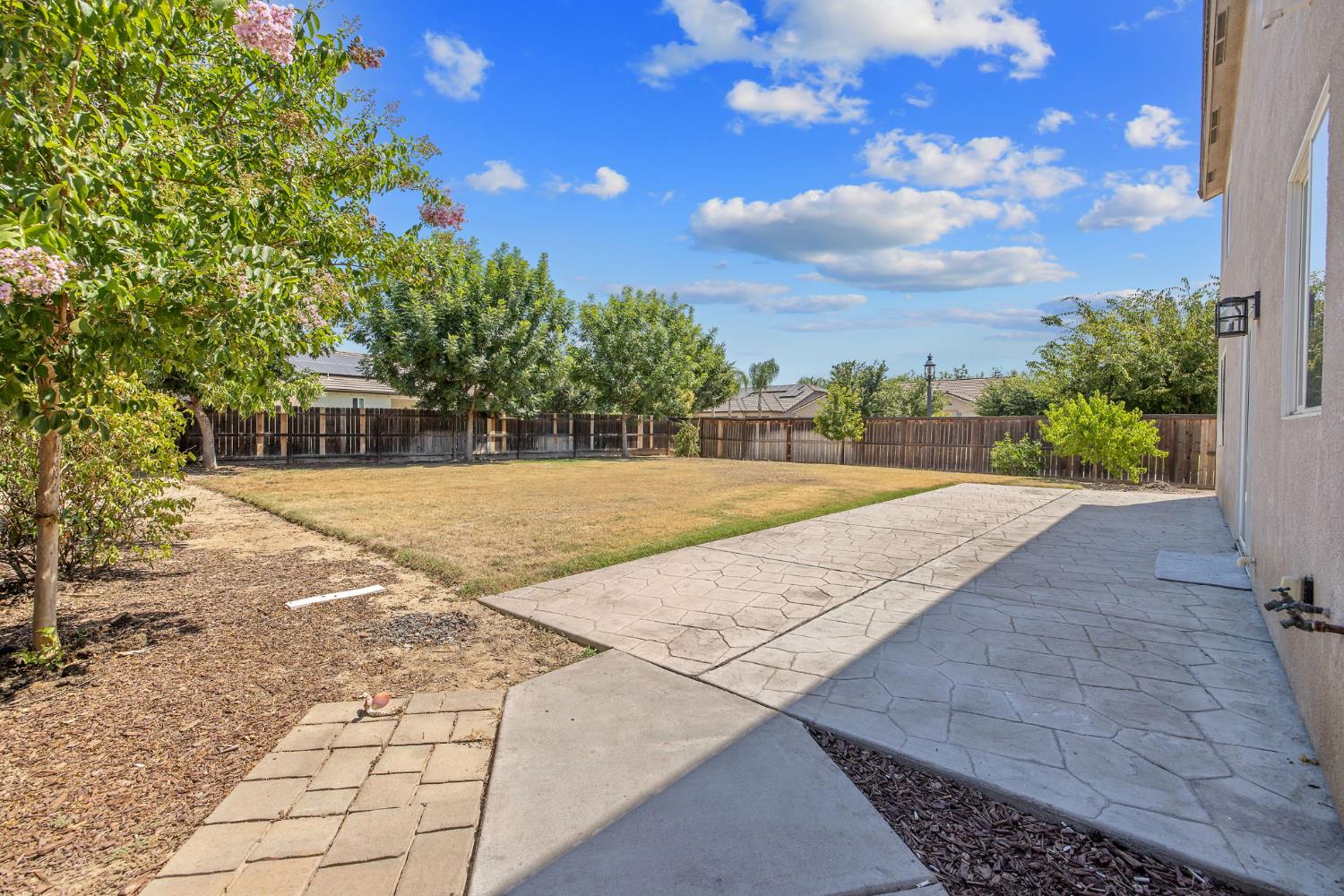 2964 Hannah Ave, Sanger, CA 93657