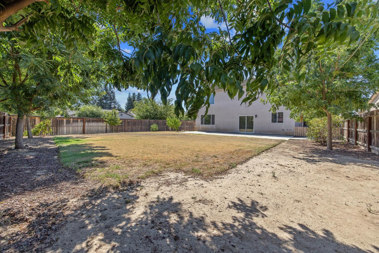 2964 Hannah Ave, Sanger, CA 93657