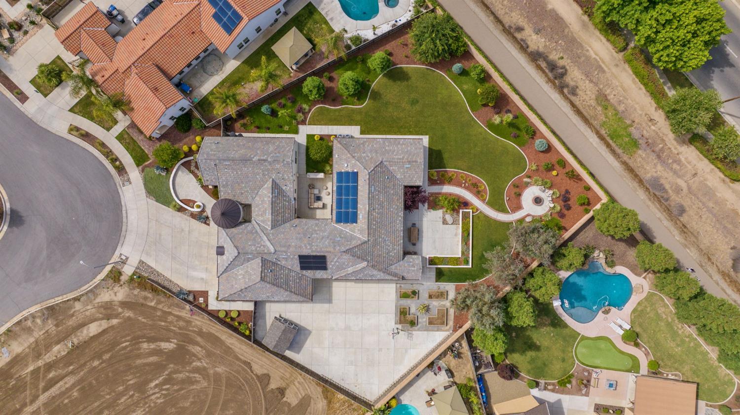 3500 W Lark Ave, Visalia, CA 93291