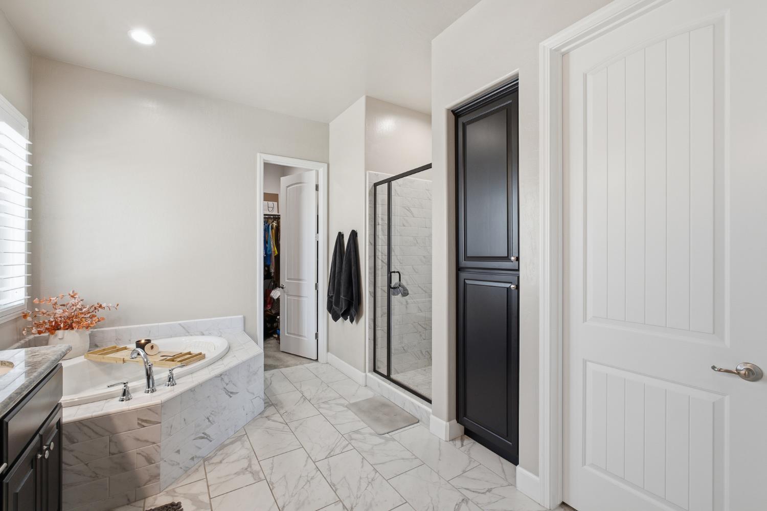 3612 Gold King Place Cir, Dinuba, CA 93618