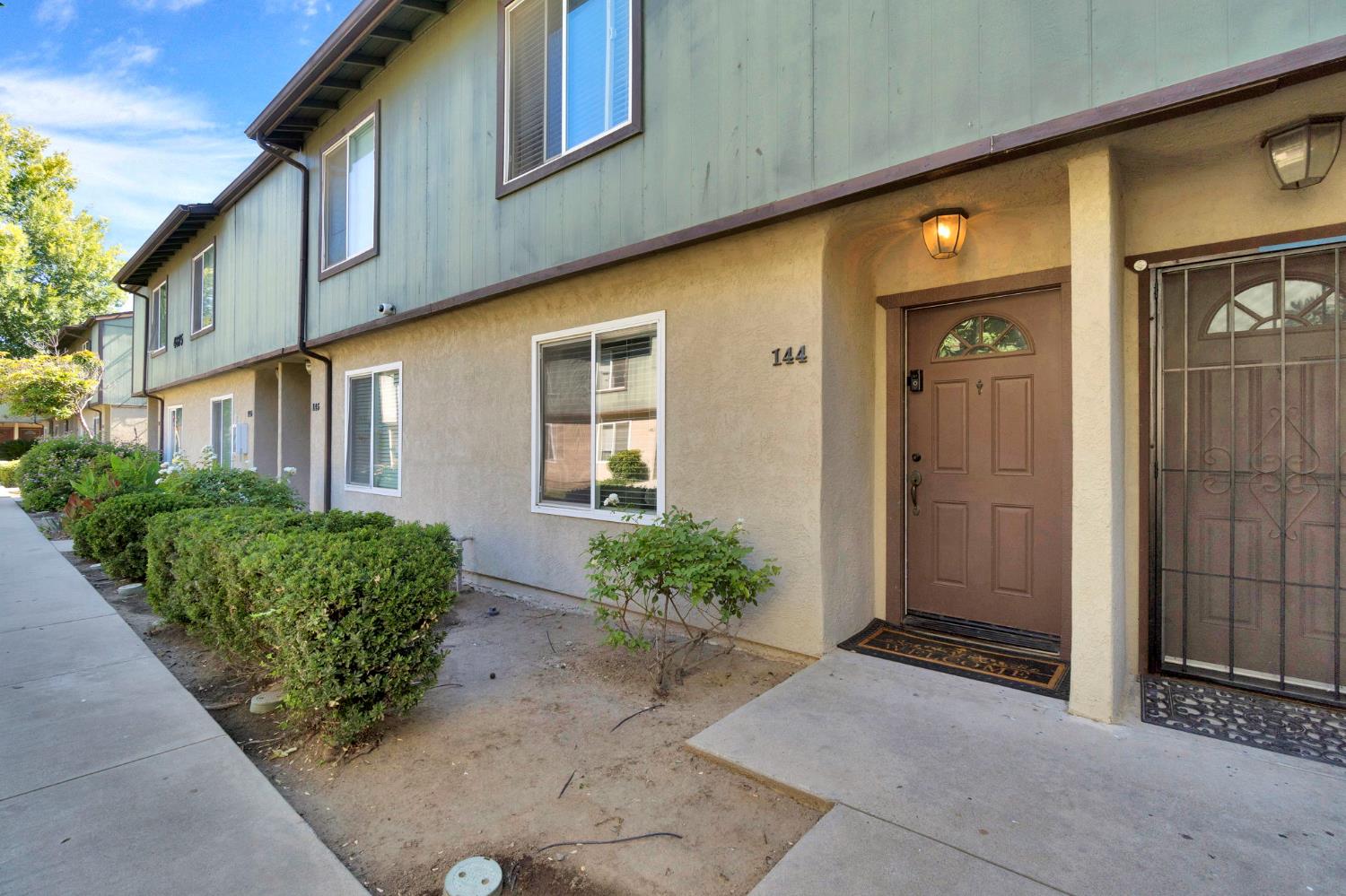 4875 E Mckinley Ave #144, Fresno, CA 93703